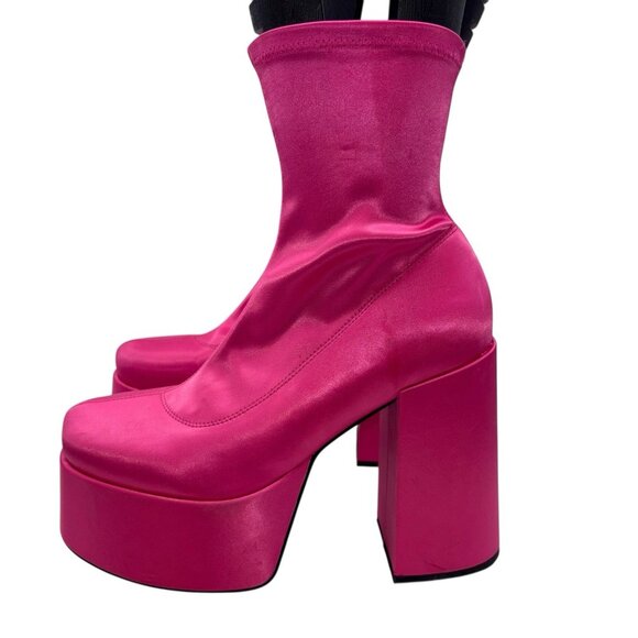 Steve Madden Pink Platform Boots Sz 9 M Sock Pull On Barbie Chunky Heel - Picture 3 of 16